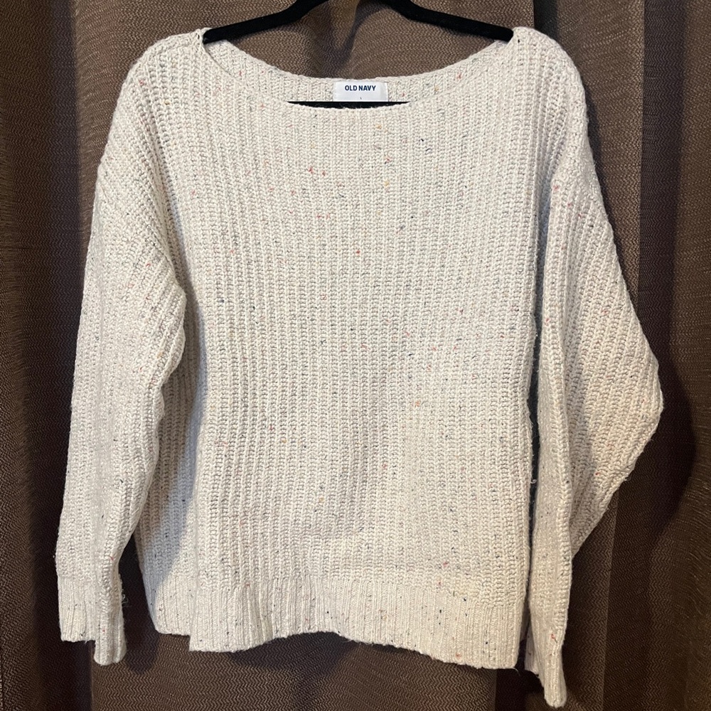 Old Navy Cream Chunky Knit Crew Neck Sweater